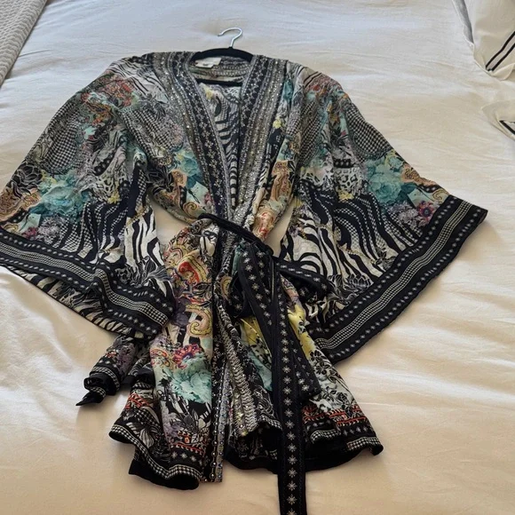 Camilla Vibrant Patterned Cape - Picture 4 of 5